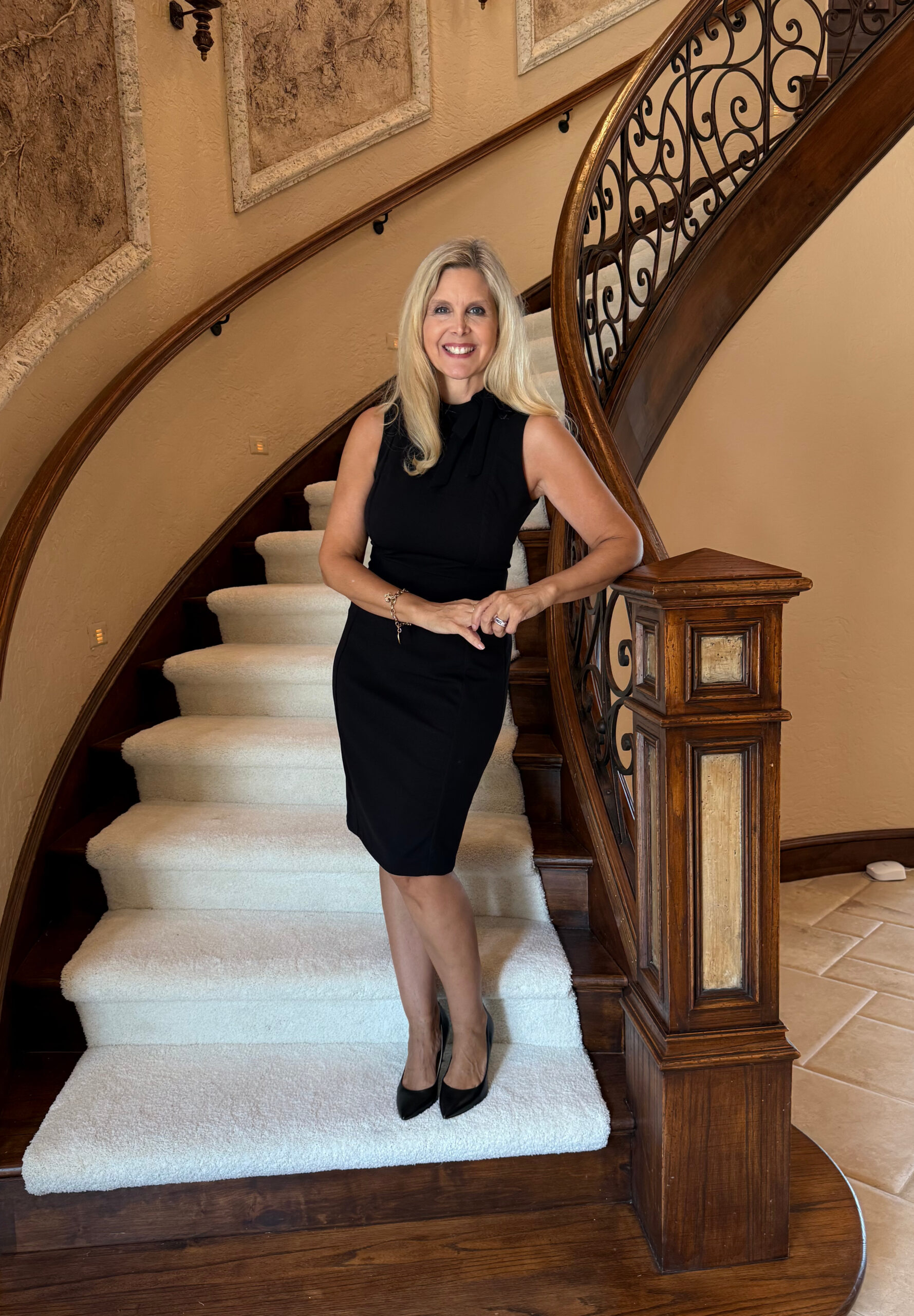 Debra Diana Realtor at work